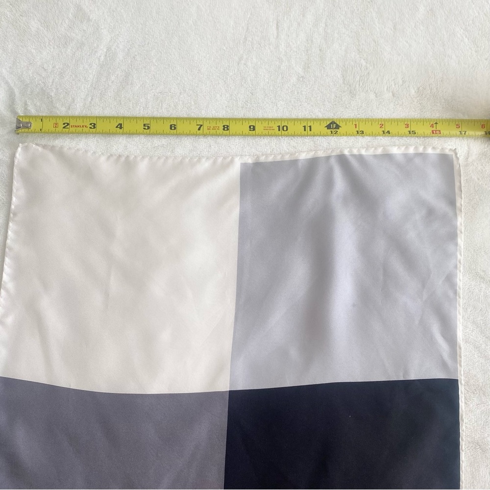 2 Vintage 100% Silk Handkerchief Pocket Square Scarf J.Z. Richards Made in Italy - Picture 4 of 10